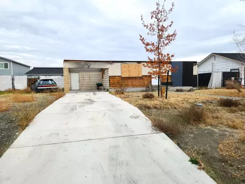 403 S Cedar Ave, Pasco, WA 99301 photo 1