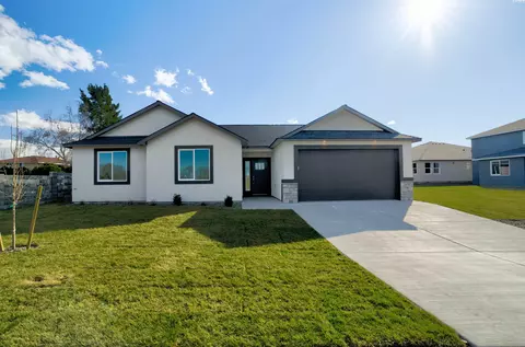 5423 W Okanogan Ave, Kennewick, WA 99336