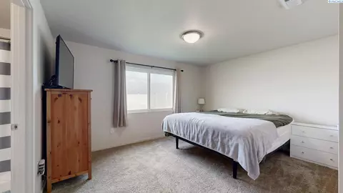 907 E Cascade St, Othello, WA 99344 photo 13