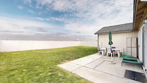 907 E Cascade St, Othello, WA 99344 photo 24