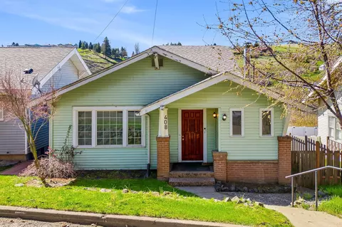 408 S Mill St, Colfax, WA 99111