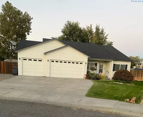 417 S Arthur Pl, Kennewick, WA 99336