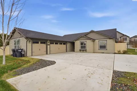 3910 Curtis Dr, West Richland, WA 99353