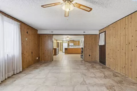 Living - 9715 W Court St, Pasco, WA 99301 photo 9 of 9