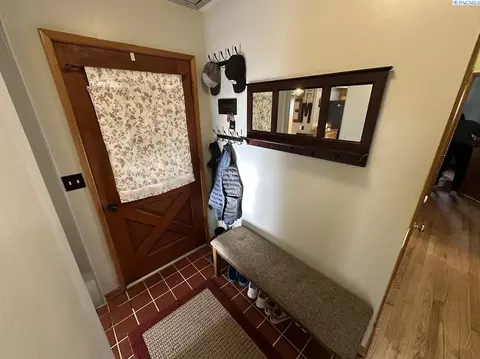 Entry Way - 2002 N Cedar St, Colfax, WA 99111 photo 1 of 1