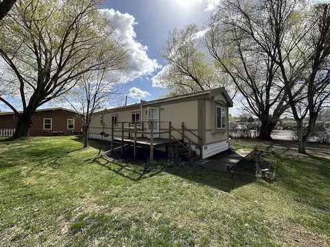201 D St, Endicott, WA 99125