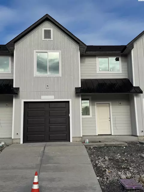 3485 W 6th Pl, Kennewick, WA 99336