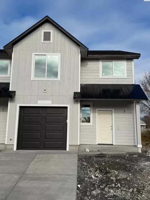 3471 W 6th Pl, Kennewick, WA 99336