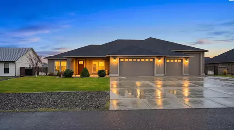 6603 Whetstone Dr, Pasco, WA 99301