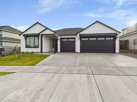 3791 Morningside Pkwy, Richland, WA 99352