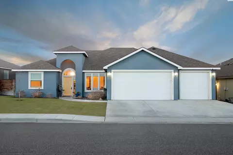 Exterior - 6014 Cotswold Ln, Pasco, WA 99301 photo 1 of 6