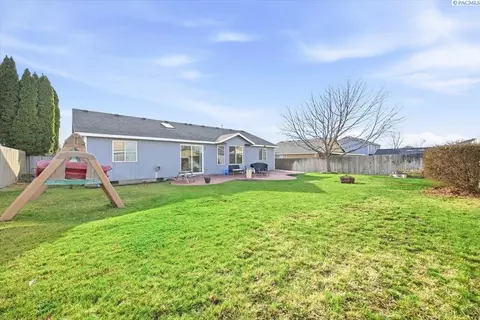 Exterior - 9703 Percheron Dr, Pasco, WA 99301 photo 2 of 4