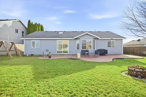 Exterior - 9703 Percheron Dr, Pasco, WA 99301 photo 3 of 4