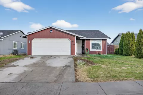 1315 E Gemstone St, Othello, WA 99344