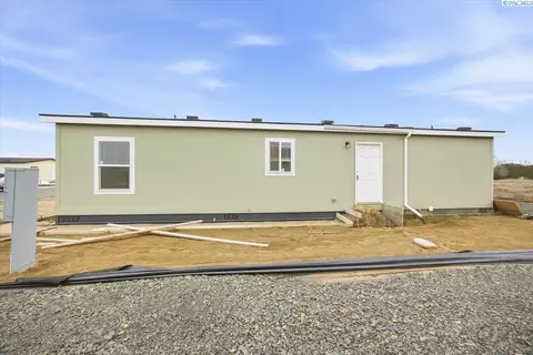 2681 Edison Ave #30, Sunnyside, WA 98944