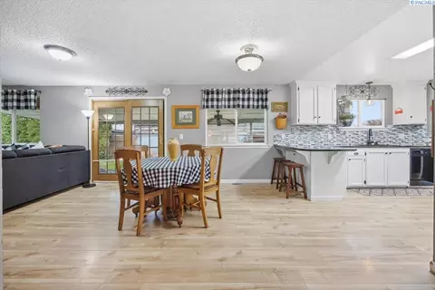 2416 Road 60, Pasco, WA 99301 photo 10