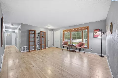 2416 Road 60, Pasco, WA 99301 photo 8