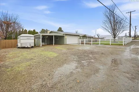 2416 Road 60, Pasco, WA 99301 photo 2