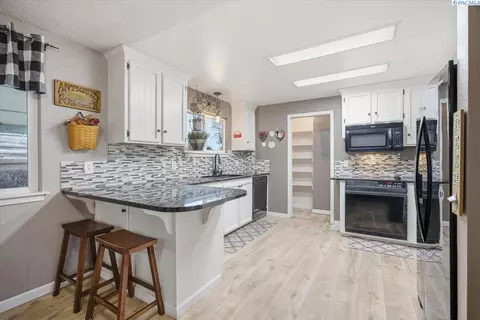 2416 Road 60, Pasco, WA 99301 photo 11