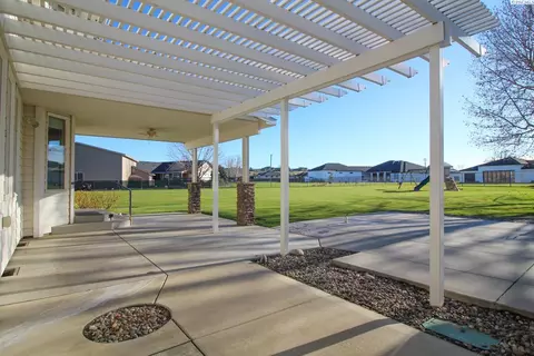 12516 Eagle Reach Ct, Pasco, WA 99301 photo 41