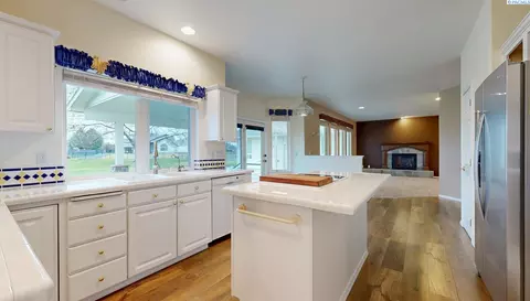 12516 Eagle Reach Ct, Pasco, WA 99301 photo 8