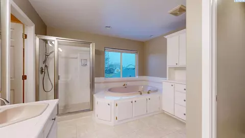 12516 Eagle Reach Ct, Pasco, WA 99301 photo 23