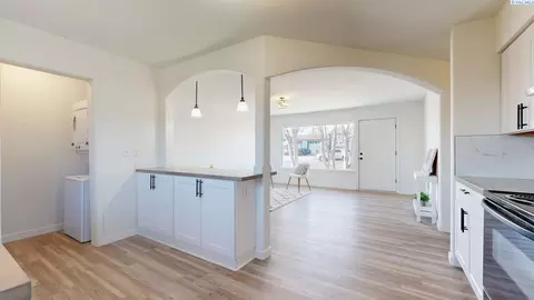 1403 N 16th Ave, Pasco, WA 99301 photo 8