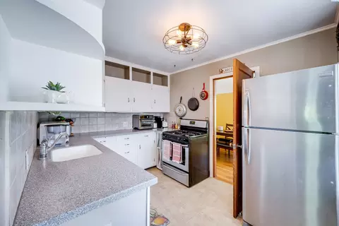 Kitchen - 410 SE Dexter St, Pullman, WA 99163 photo 3 of 3