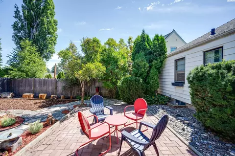 Exterior - 410 SE Dexter St, Pullman, WA 99163 photo 6 of 15