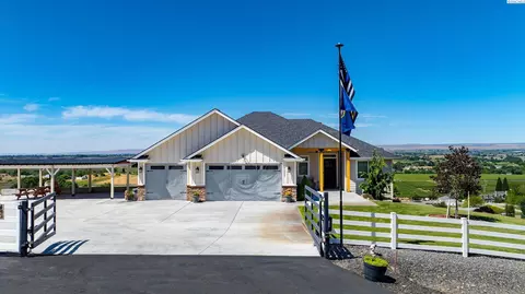 21902 S 1522 Pr SW, Prosser, WA 99350
