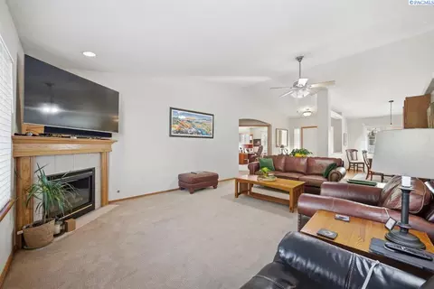 8415 Lancaster Dr, Pasco, WA 99301 photo 16