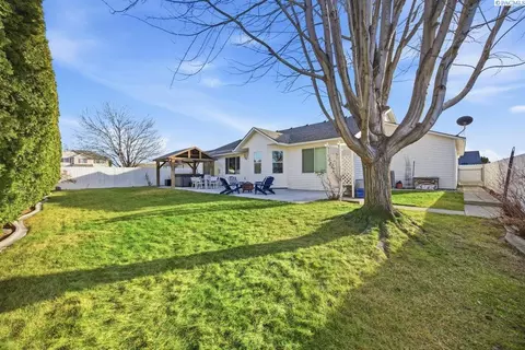 8415 Lancaster Dr, Pasco, WA 99301 photo 30