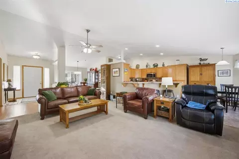8415 Lancaster Dr, Pasco, WA 99301 photo 15