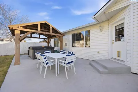 8415 Lancaster Dr, Pasco, WA 99301 photo 31