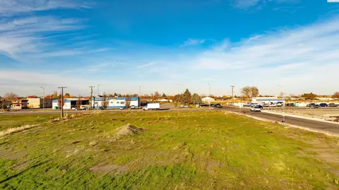 124 S Cedar Ave, Pasco, WA 99301 photo 5