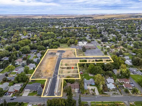 1175 Bryant Ct, Walla Walla, WA 99362