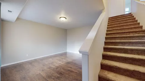 Living - 1420 SW Panorama, Pullman, WA 99163 photo 5 of 5