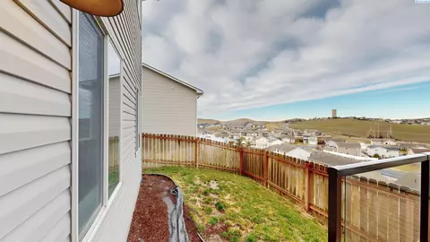 Exterior - 1420 SW Panorama, Pullman, WA 99163 photo 4 of 5