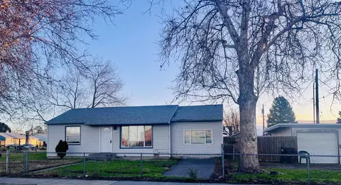 Exterior - 621 N 20th Ave, Pasco, WA 99301 photo 1 of 6