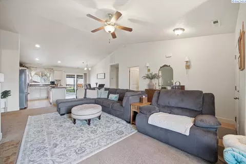5909 Pimlico Dr, Pasco, WA 99301 photo 8