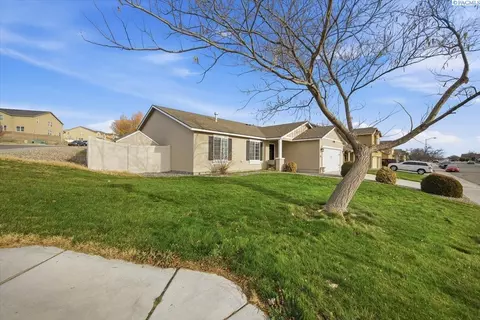 5909 Pimlico Dr, Pasco, WA 99301 photo 2