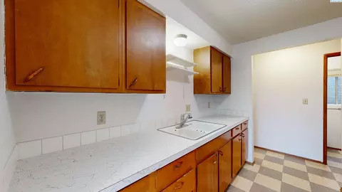Kitchen - 1735 NE Wheatland, Pullman, WA 99163 photo 2 of 2
