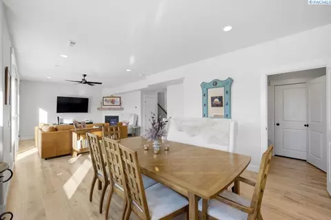 Dining - 825 SW Iyla Ct, Pullman, WA 99163 photo 1 of 2