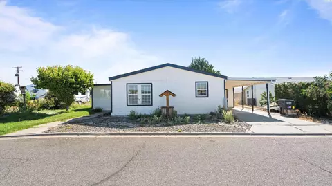 355 Old Inland Empire # 11, Prosser, WA 99350
