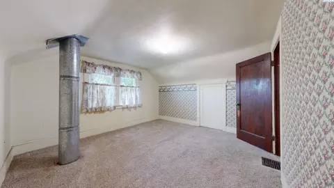 Bedroom - 625 NW State St, Pullman, WA 99163 photo 5 of 5