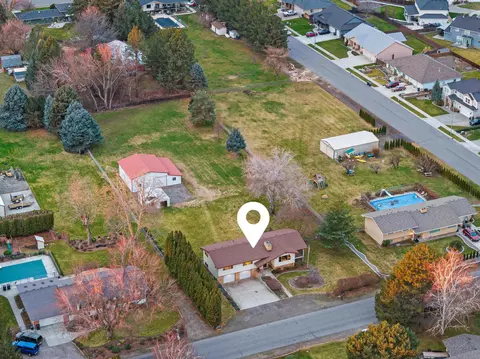 10220 Maple Dr, Pasco, WA 99301 photo 2