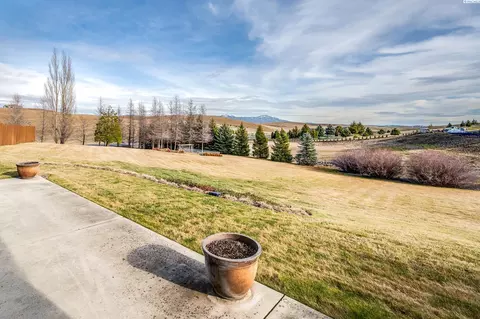 Exterior - 4469 Airport Rd, Pullman, WA 99163 photo 10 of 15