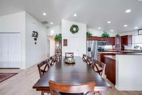 Dining - 4469 Airport Rd, Pullman, WA 99163 photo 1 of 1