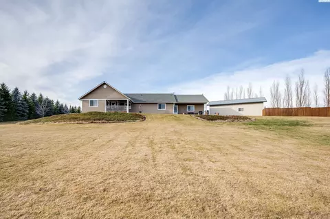 Exterior - 4469 Airport Rd, Pullman, WA 99163 photo 12 of 15