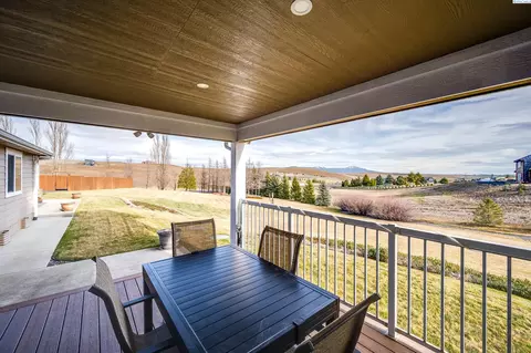 Exterior - 4469 Airport Rd, Pullman, WA 99163 photo 7 of 15
